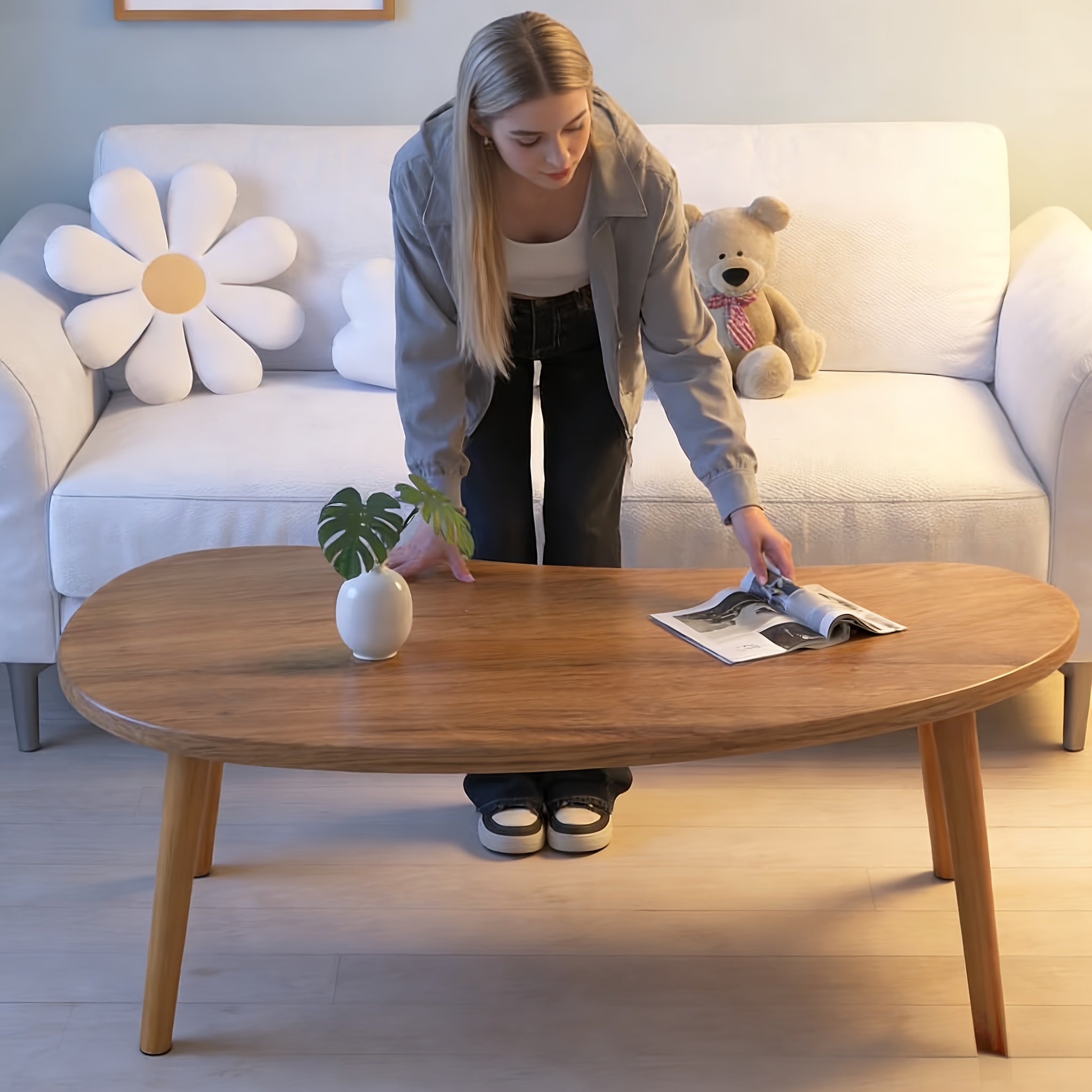 Modern Style Small Coffee Table, Minimalist Solid Wood Design, Durable Wooden Structure, Moon Arc-shaped End Table\u002Fsofa Side Table\u002Fliving Room Table, For Living Room, Dining Room, Gifts And Outdoor Space.